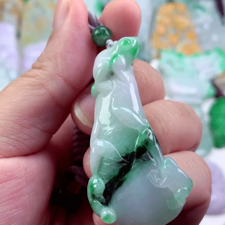 吊坠(不含链)未镶嵌翡翠