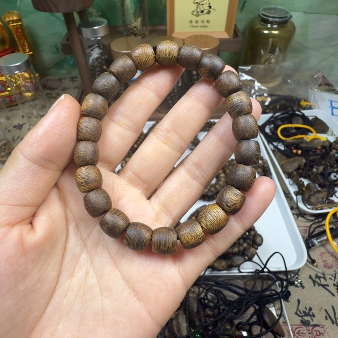 沉香碎屑沉香卡9鼓珠