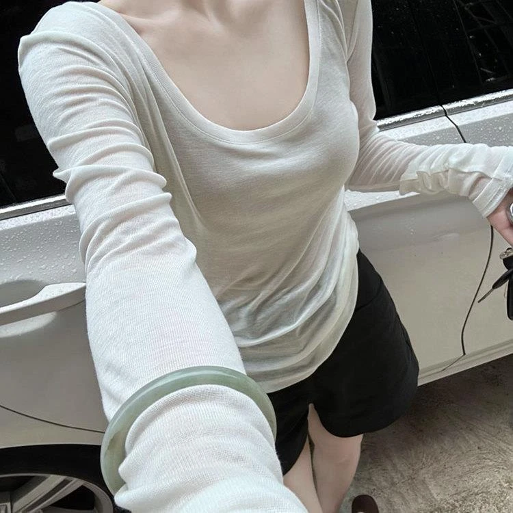美式覆古基础款纯色u领长袖T恤女夏季薄款修身显瘦露锁骨防晒上衣