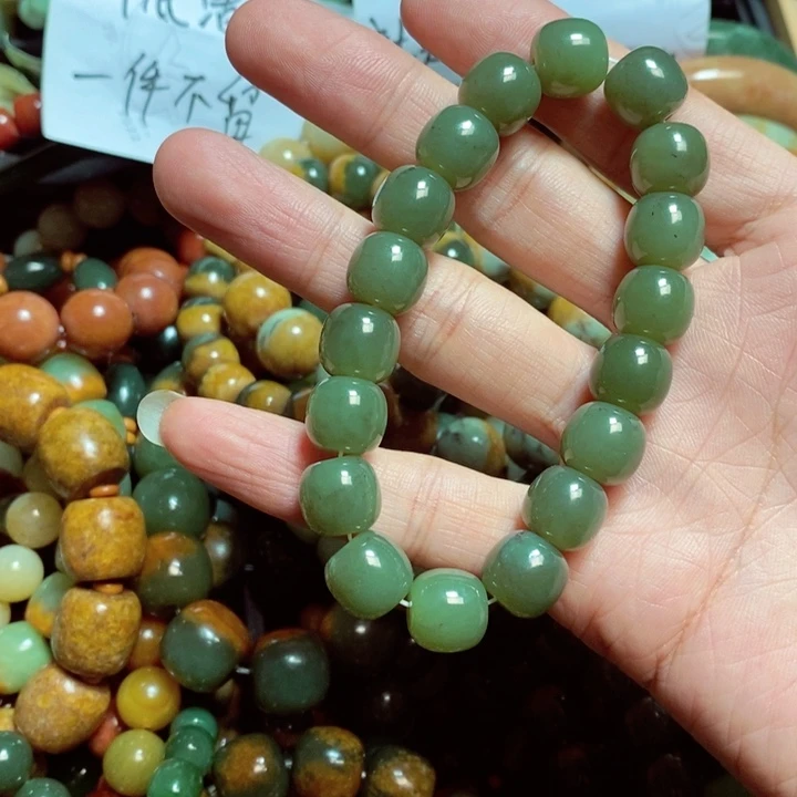 岫岩河磨玉（透闪石质玉）手链未镶嵌