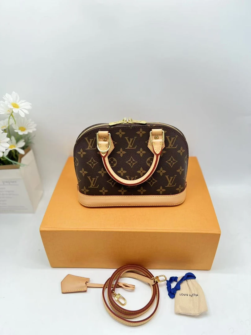 99新 LouisVuitton/路易威登 98新/贝壳包/老花贝壳BB