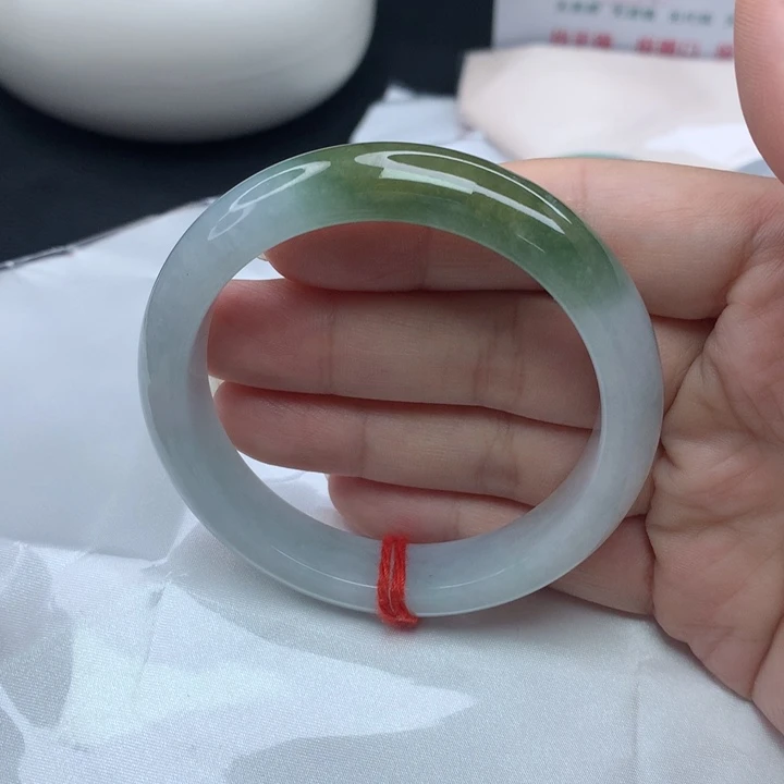 翡翠手镯未镶嵌****56565757