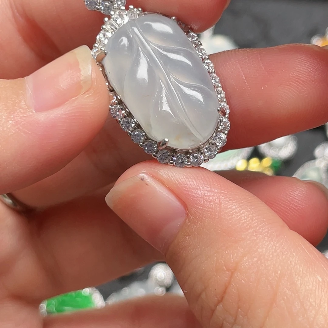 翡翠银S925镶嵌颈饰吊坠