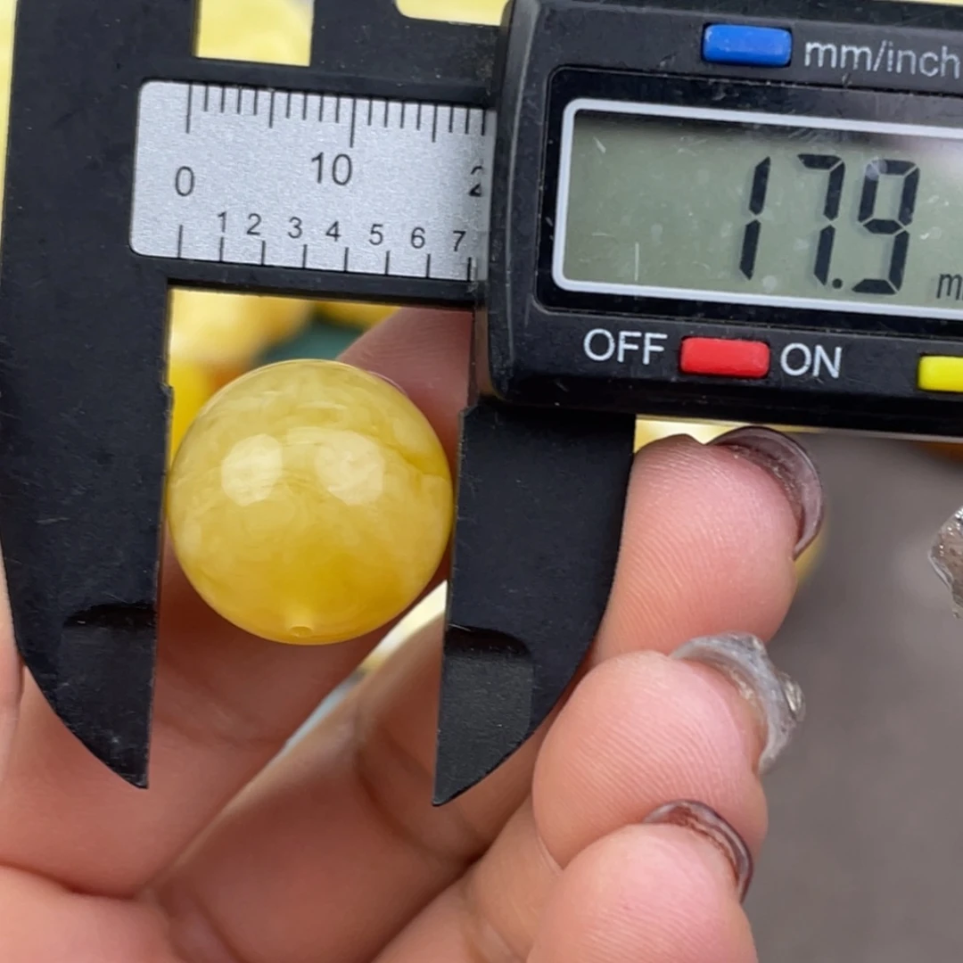 裸石琥珀未镶嵌蜜蜡96