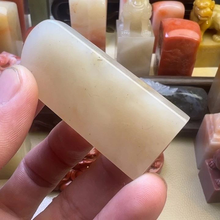 寿山石印石老挝晶