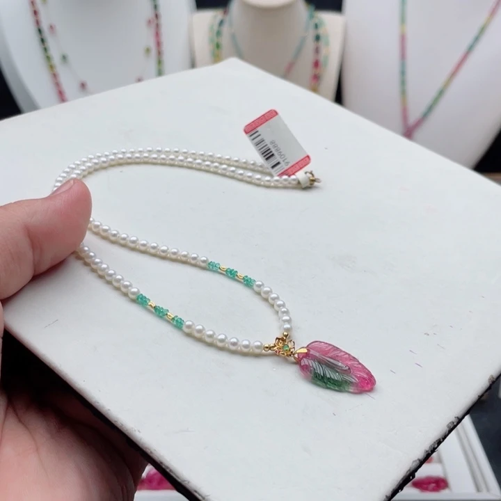 颈饰18K金镶嵌碧玺碧玺项链