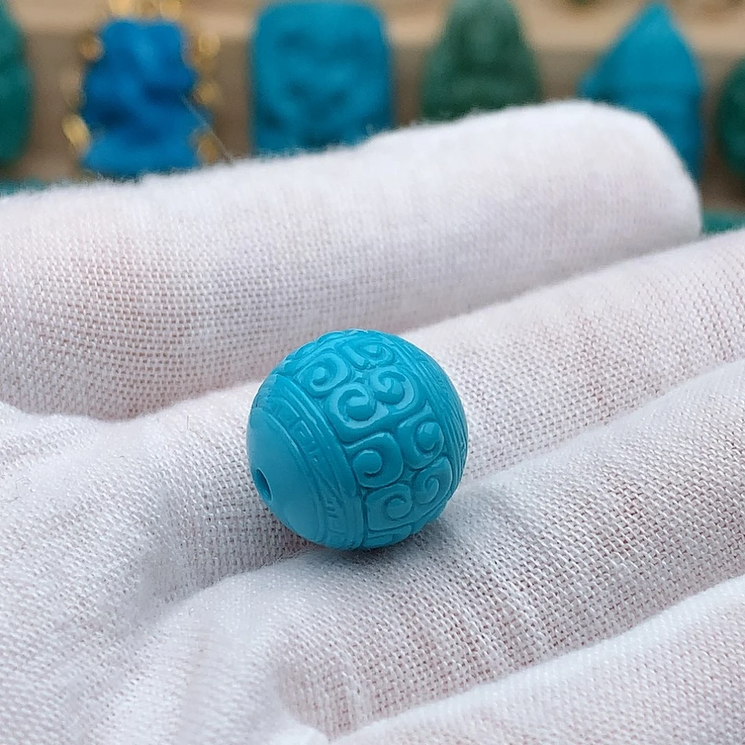 绿松石未镶嵌颈饰