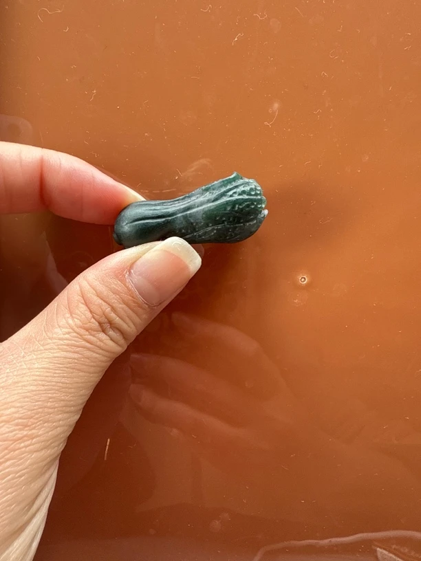 玛瑙玉髓材质白菜吊坠