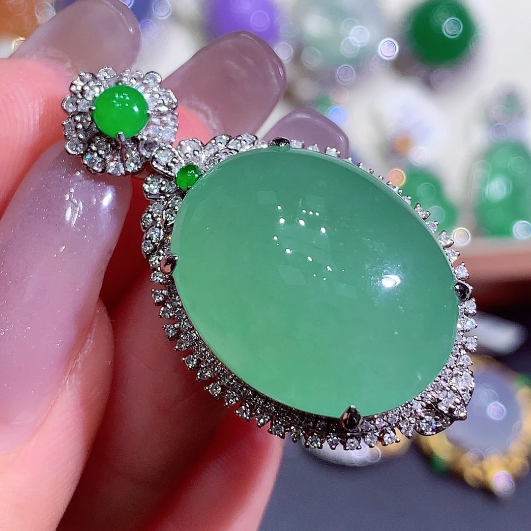 翡翠18K金镶嵌吊坠(不含链)