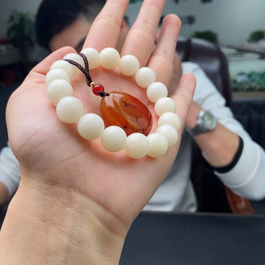 玛瑙/玉髓未镶嵌颈饰颜色多样性发拍一发一