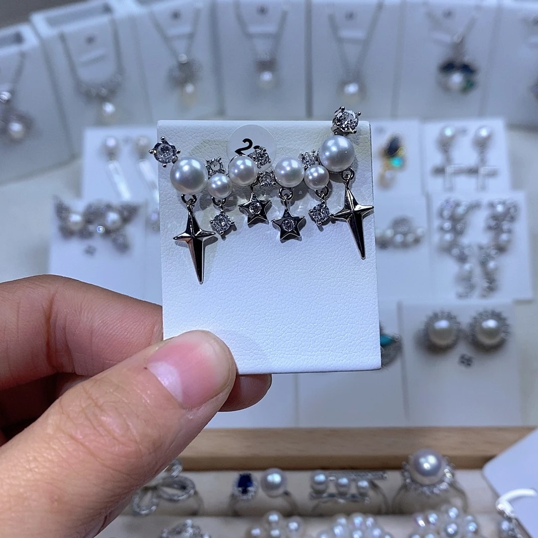 淡水珍珠耳饰未镶嵌