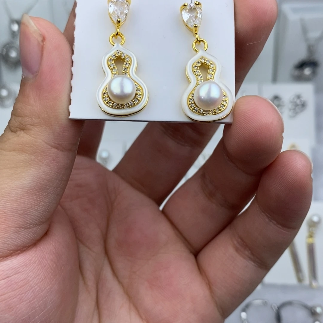 未镶嵌耳饰淡水珍珠