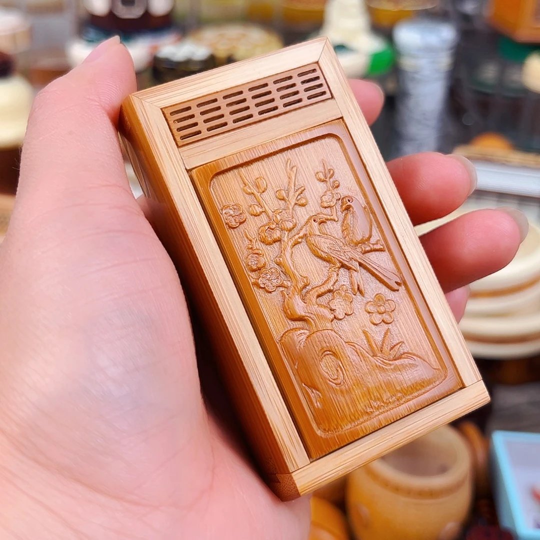 喜上眉梢图竹林金钟盒