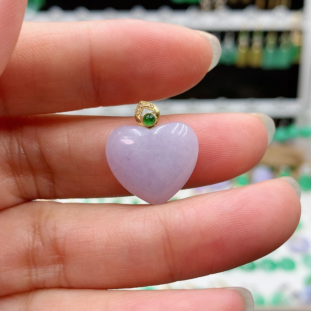 翡翠吊坠(赠链)18K金镶嵌的