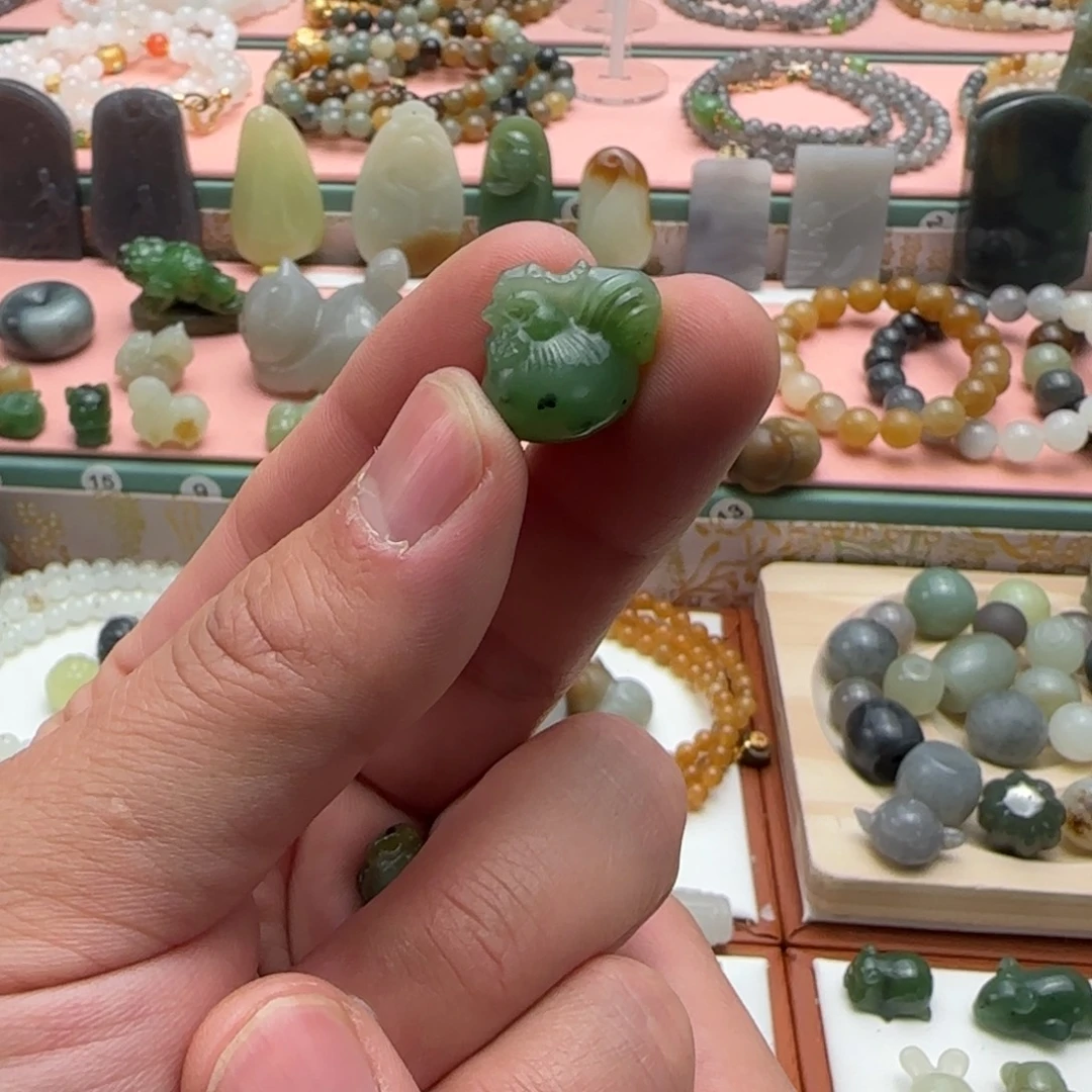 和田玉未镶嵌吊坠(不含链)