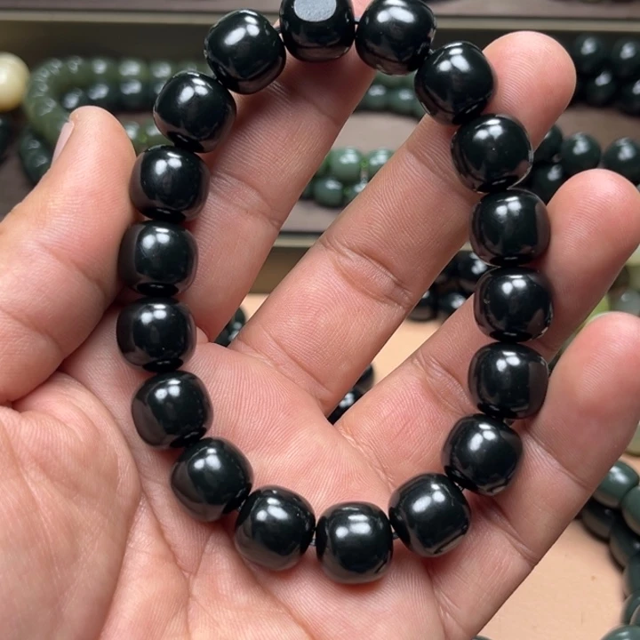 【闪购商品】和田玉手链未镶嵌雨****d