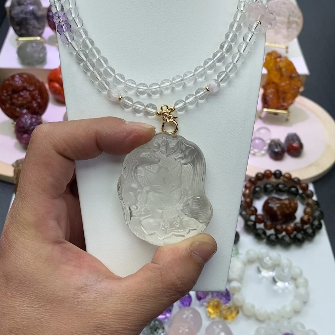 颈饰未镶嵌水晶吊坠