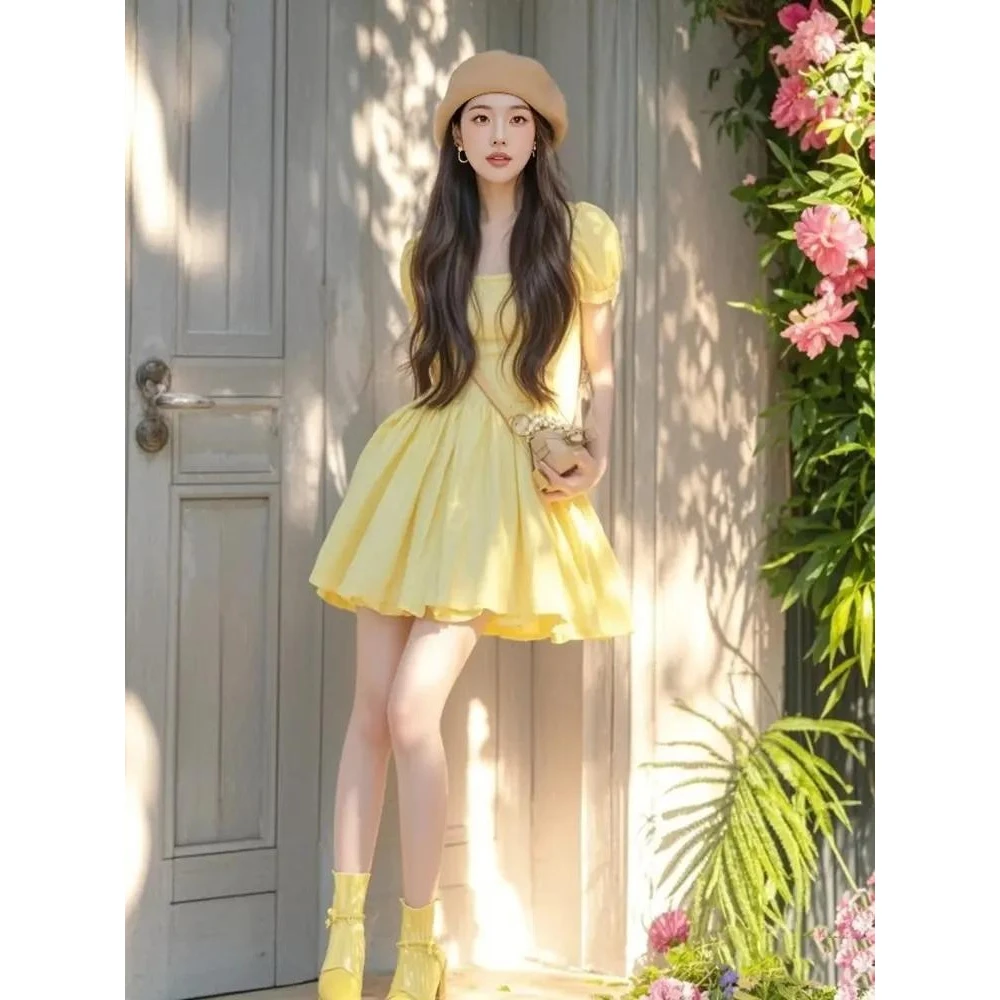 老钱风松弛感女装贵气K气质黄色连衣裙2025夏季新款高级感法式穿