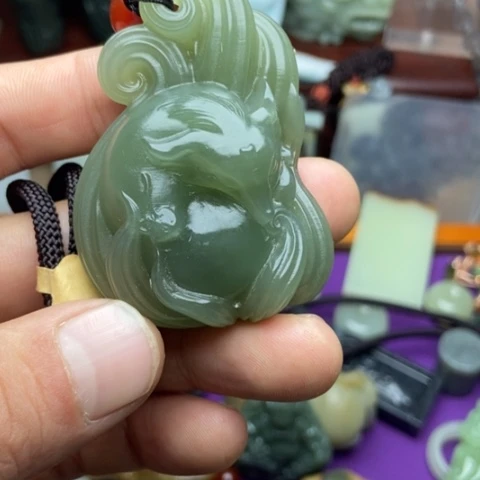 未镶嵌手镯和田玉（糖玉）假*