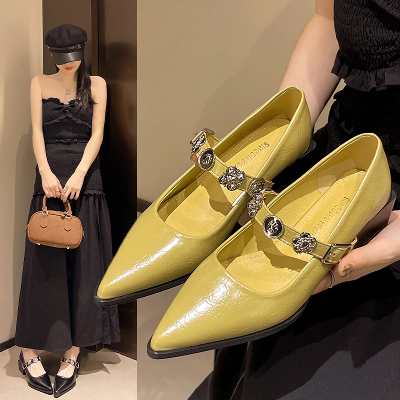 法式尖头玛丽珍鞋女2025春秋气质金属扣一字扣带粗跟软皮通勤单鞋