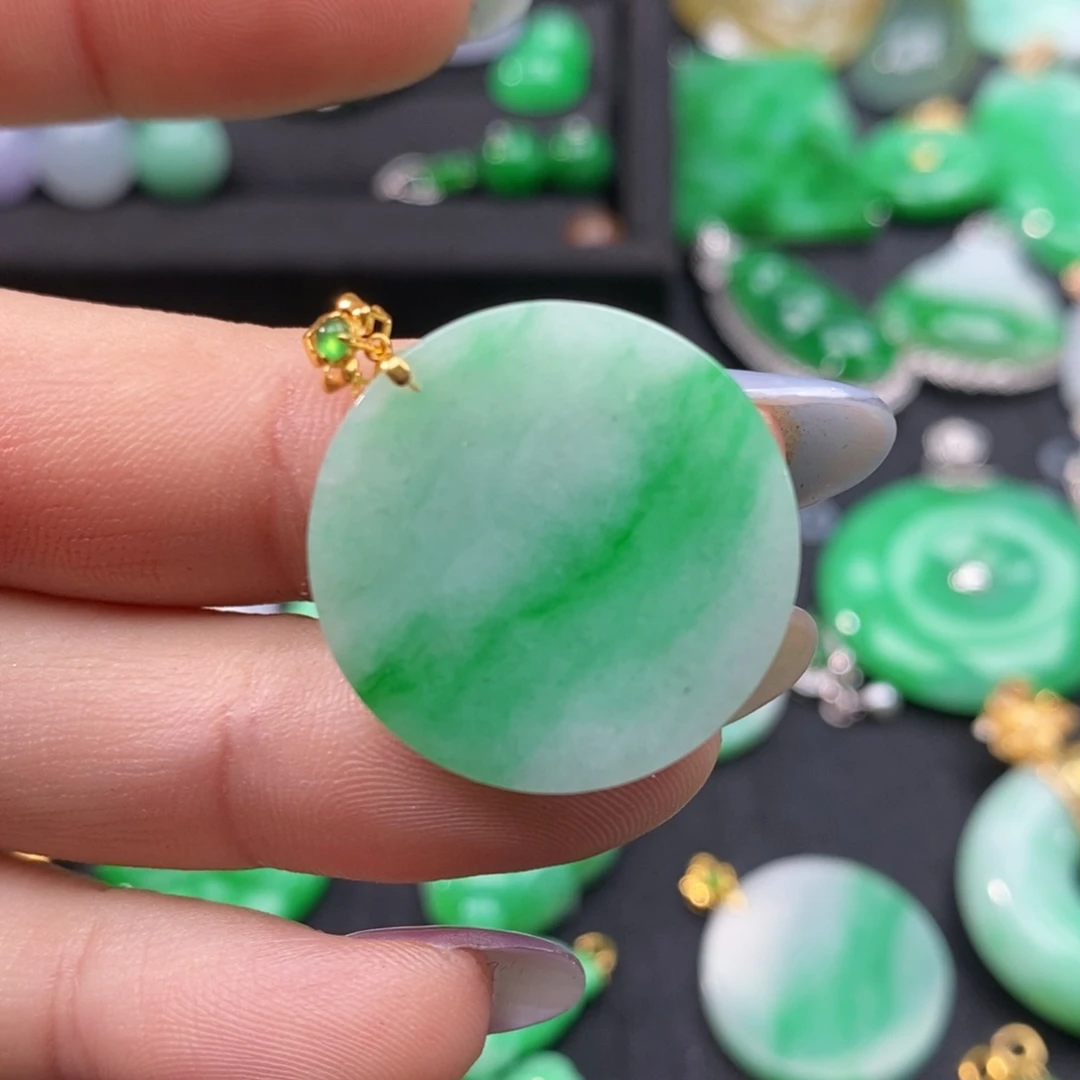 翡翠颈饰18K金镶嵌杰***合翡翠