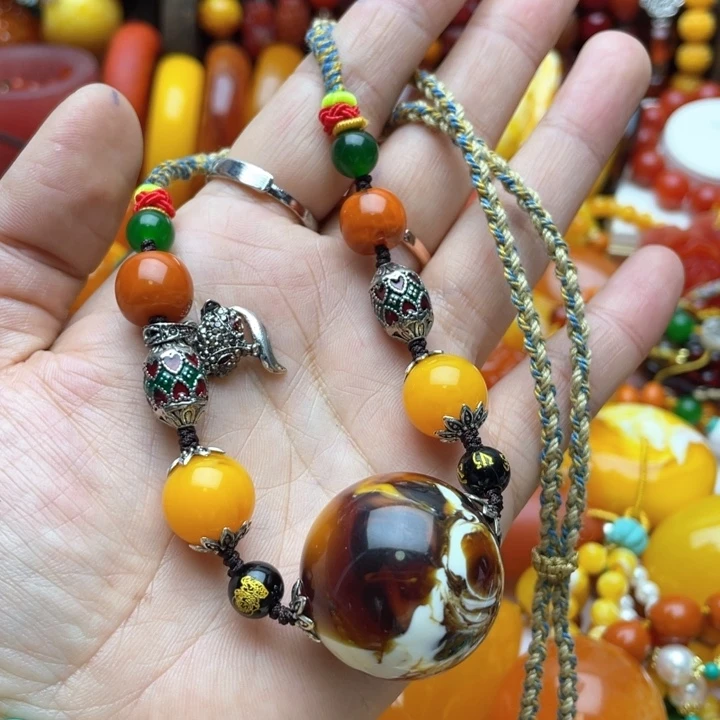 树脂制品顺**利16号锁骨链