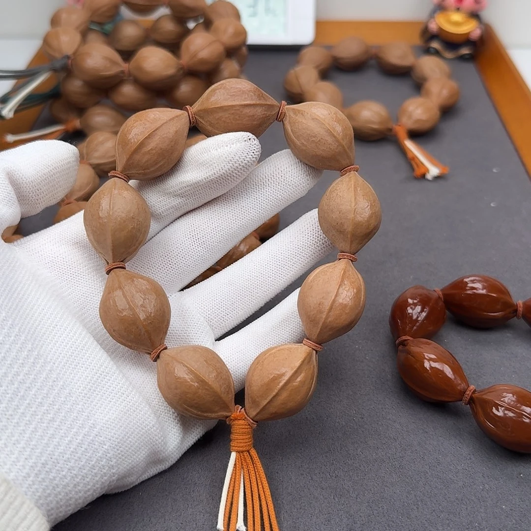 20*29精配款满脸通红手串