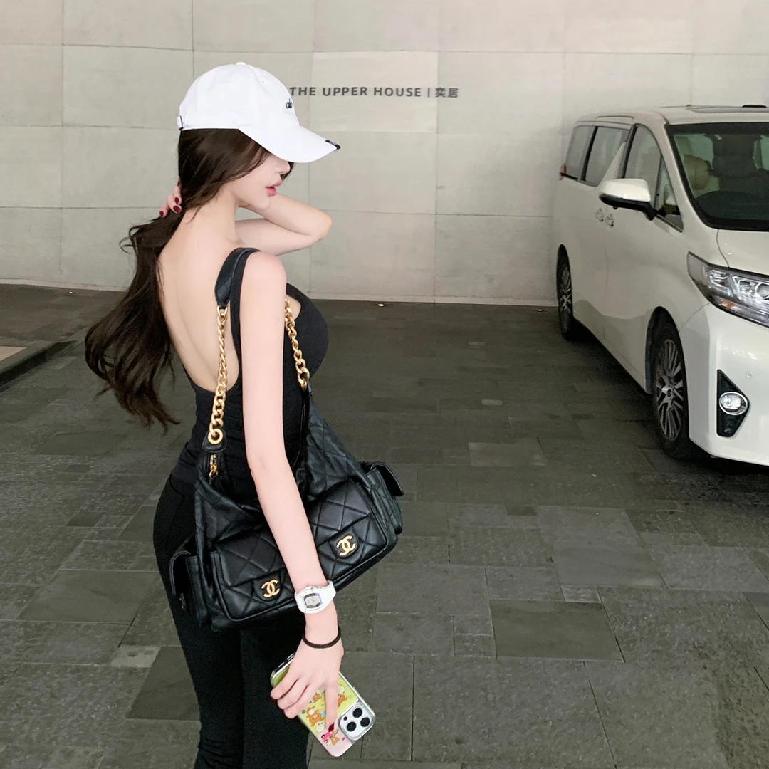 一只巧【入夏半永久】修身V领一体无缝带胸垫背心吊带露背上衣