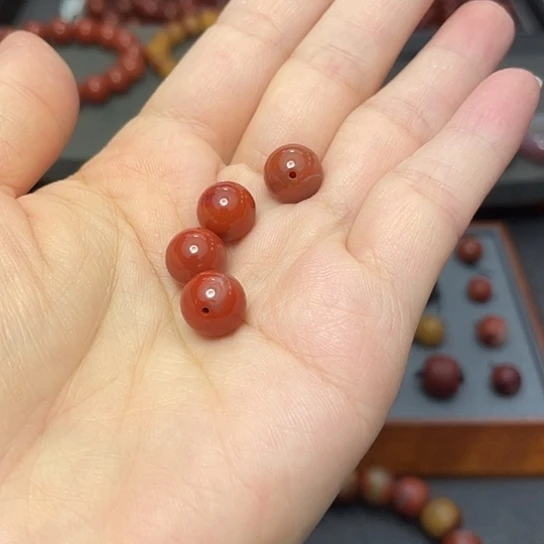 南红玛瑙单珠9mm多样性发1未镶嵌