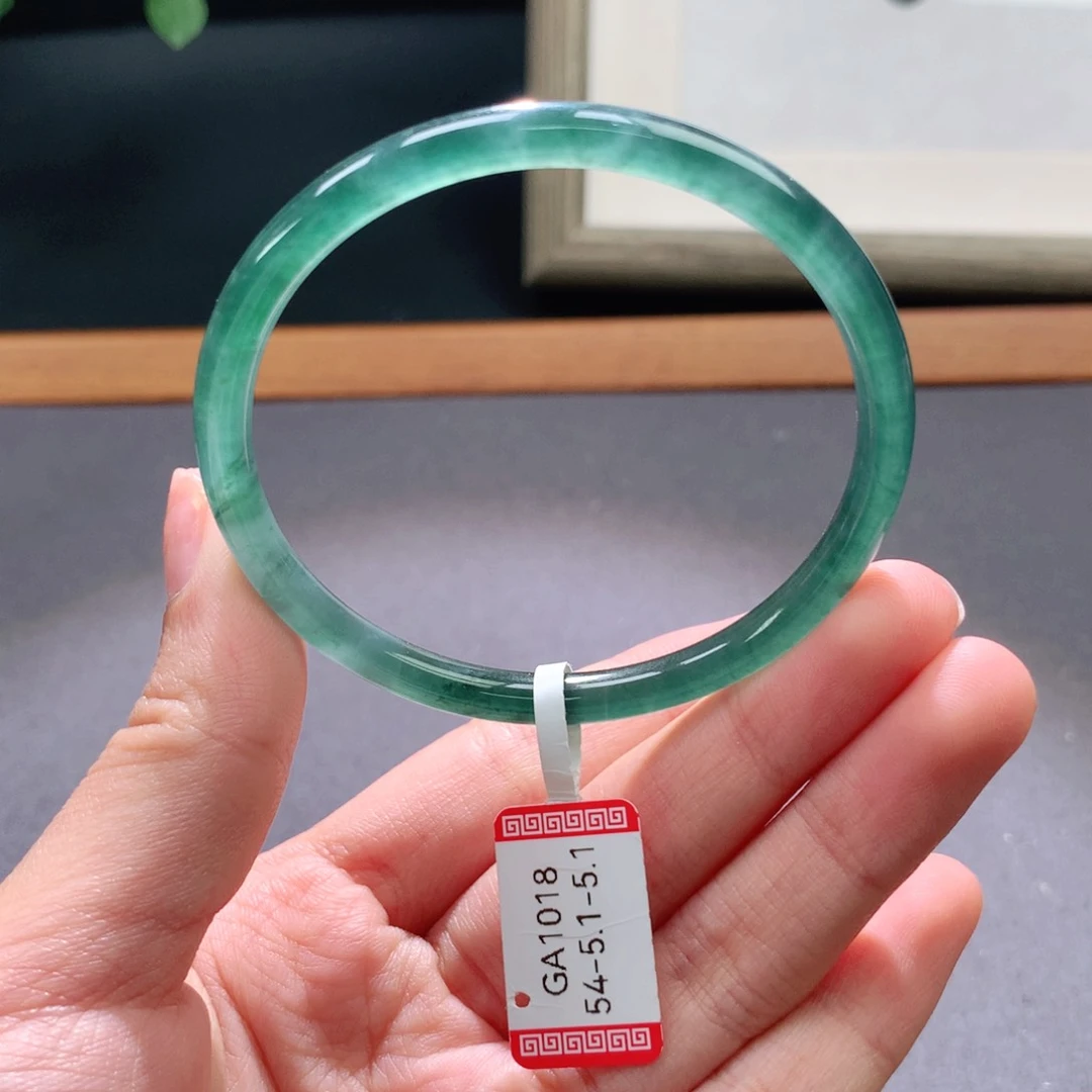 翡翠手镯未镶嵌天然翡翠手镯