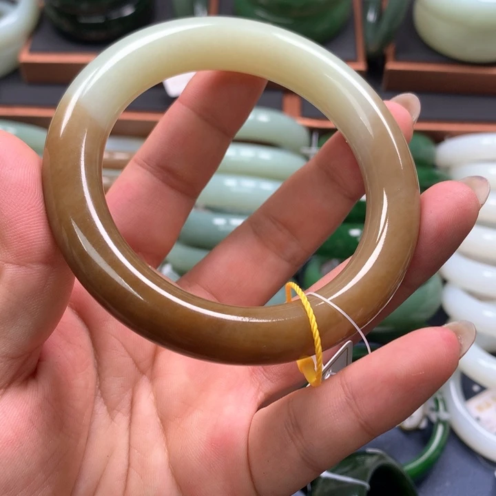 【闪购商品】未镶嵌手镯和田玉