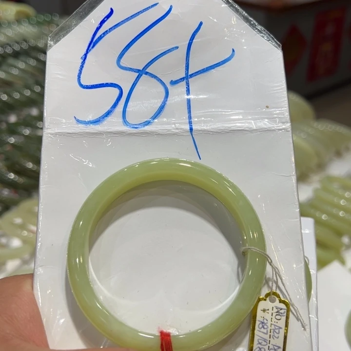 和田玉（糖玉）手镯未镶嵌金****理