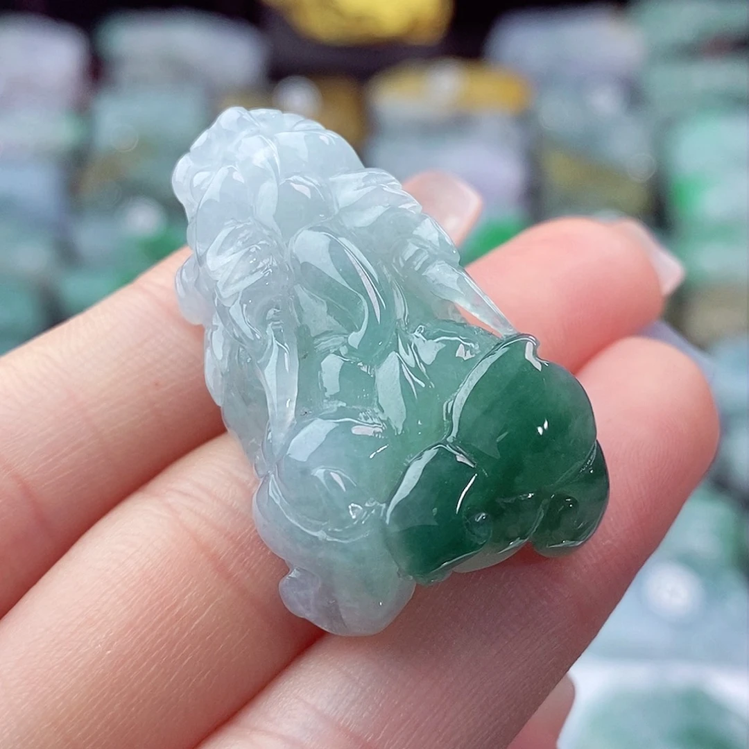 颈饰未镶嵌翡翠天然