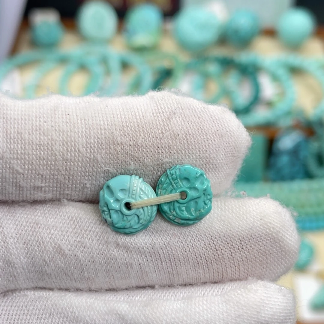 绿松石未镶嵌挂件