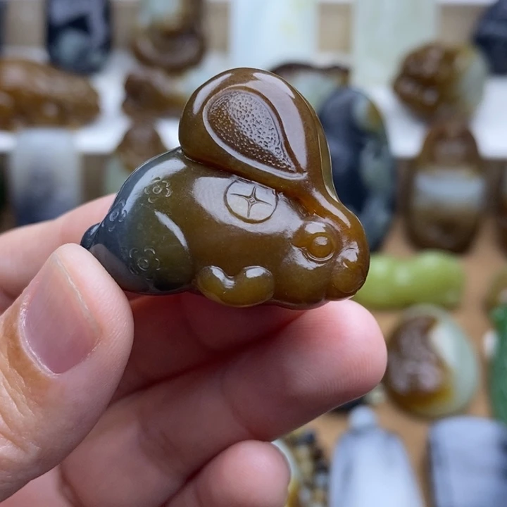 和田玉未镶嵌颈饰土****a