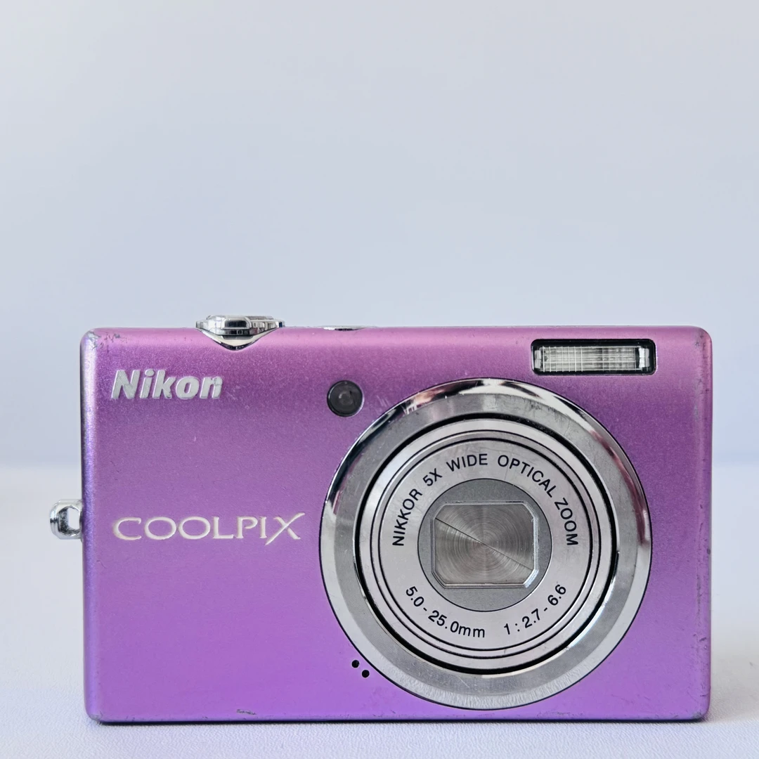 9新 Nikon/尼康 s570 1200w像素5倍光学变焦