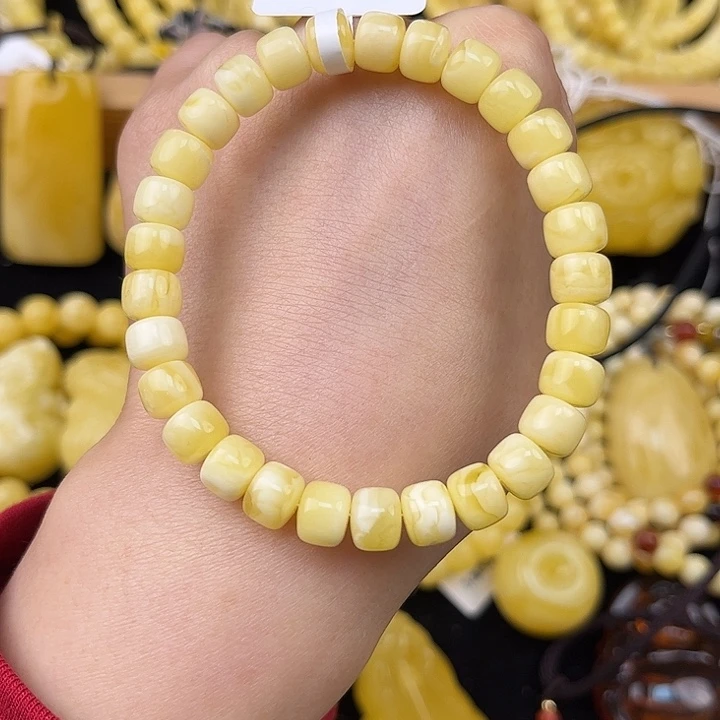 琥珀未镶嵌颈饰琥珀