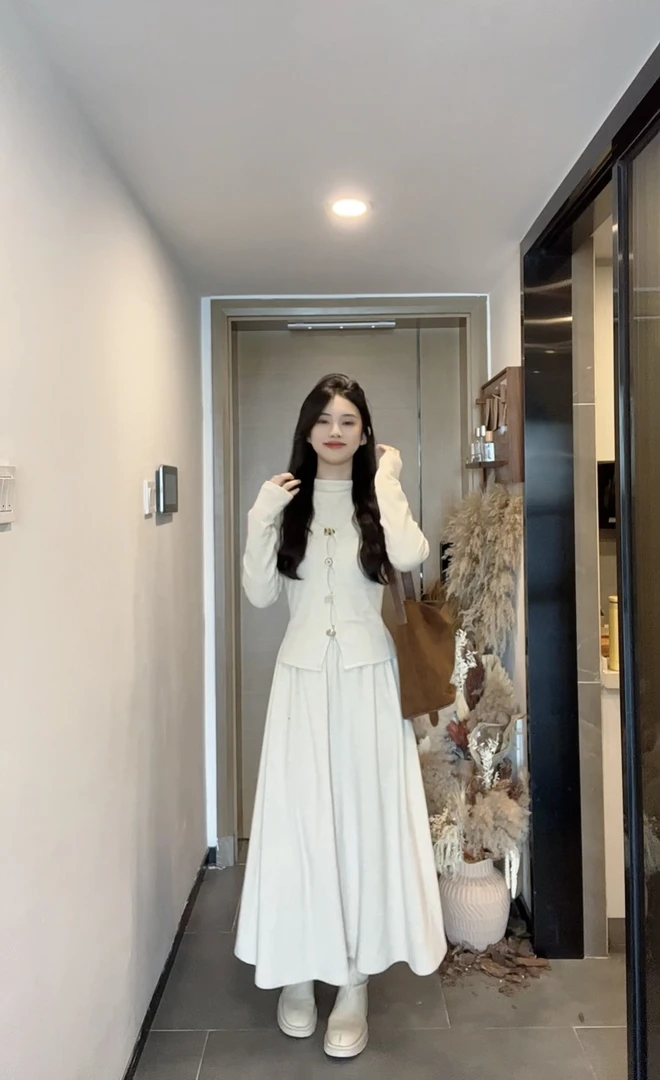 AN.XIN【黑黎暖茶～杏色】法式小众设计感假两件加绒连衣裙2996