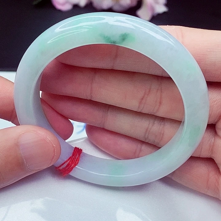 翡翠手镯未镶嵌56.8圈