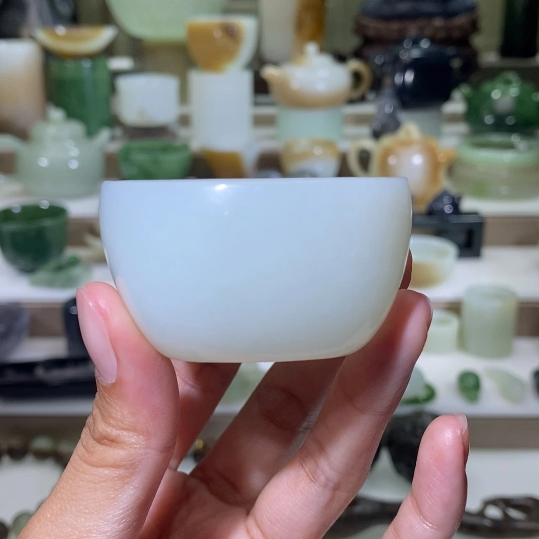 和田玉把件未镶嵌小**～白玉天圆四方杯35ML