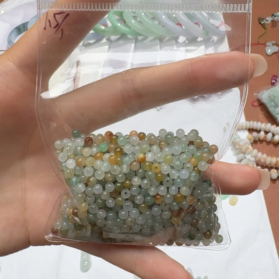 未镶嵌挂件翡翠福利66个，不包邮，拍邮费发货