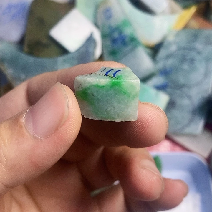 散珠翡翠天然翡翠A货挂件