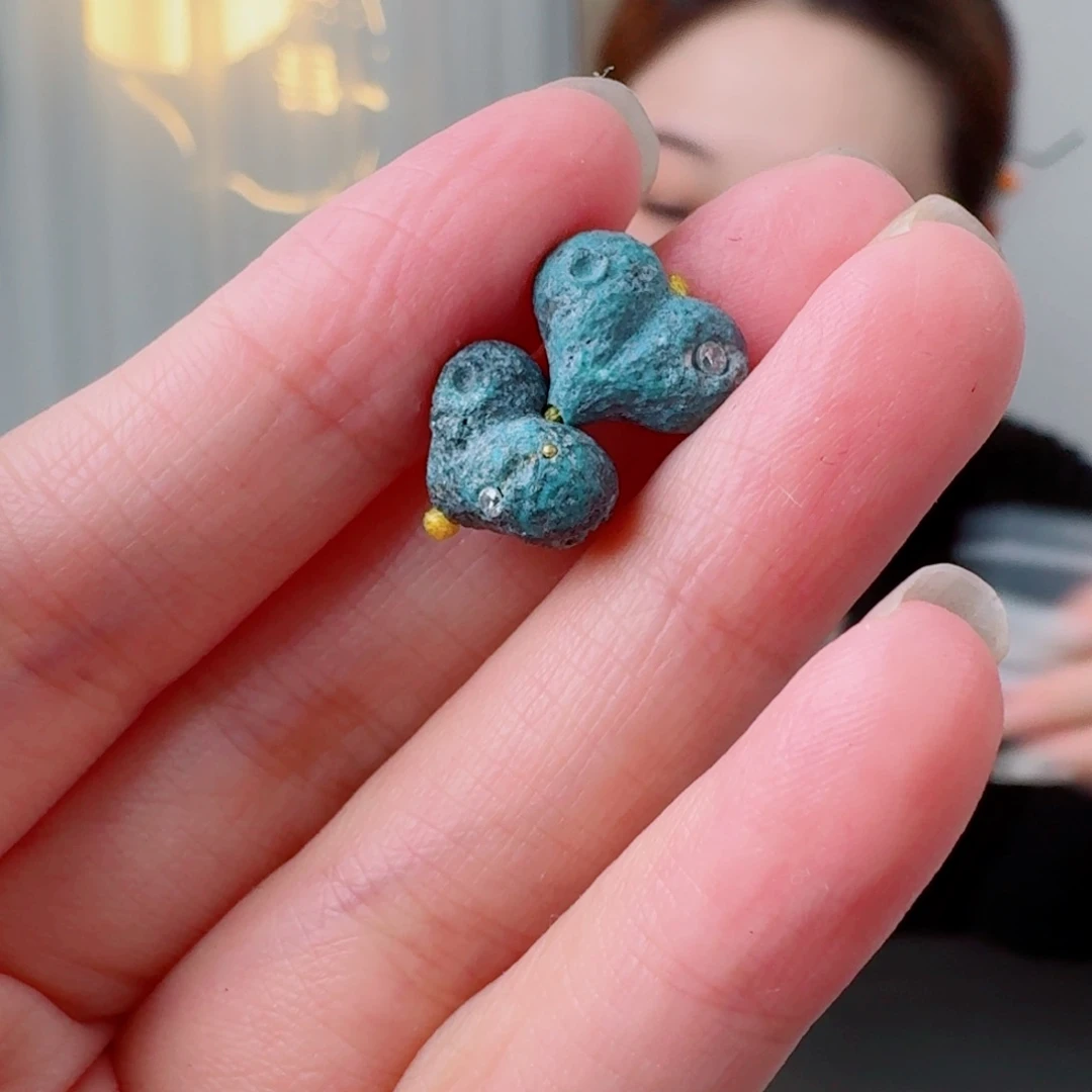 未镶嵌绿松石珠宝奇石