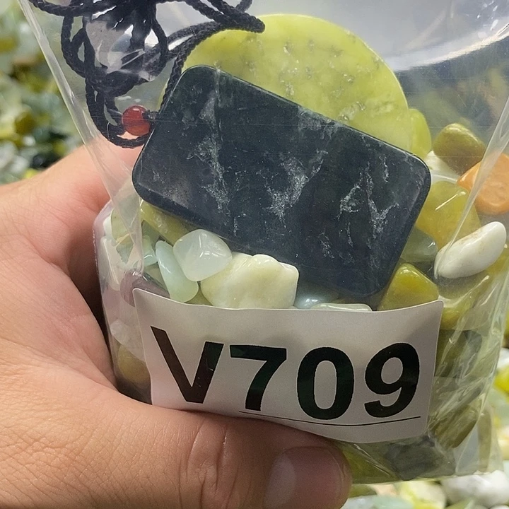 蛇纹石玉未镶嵌鱼缸石