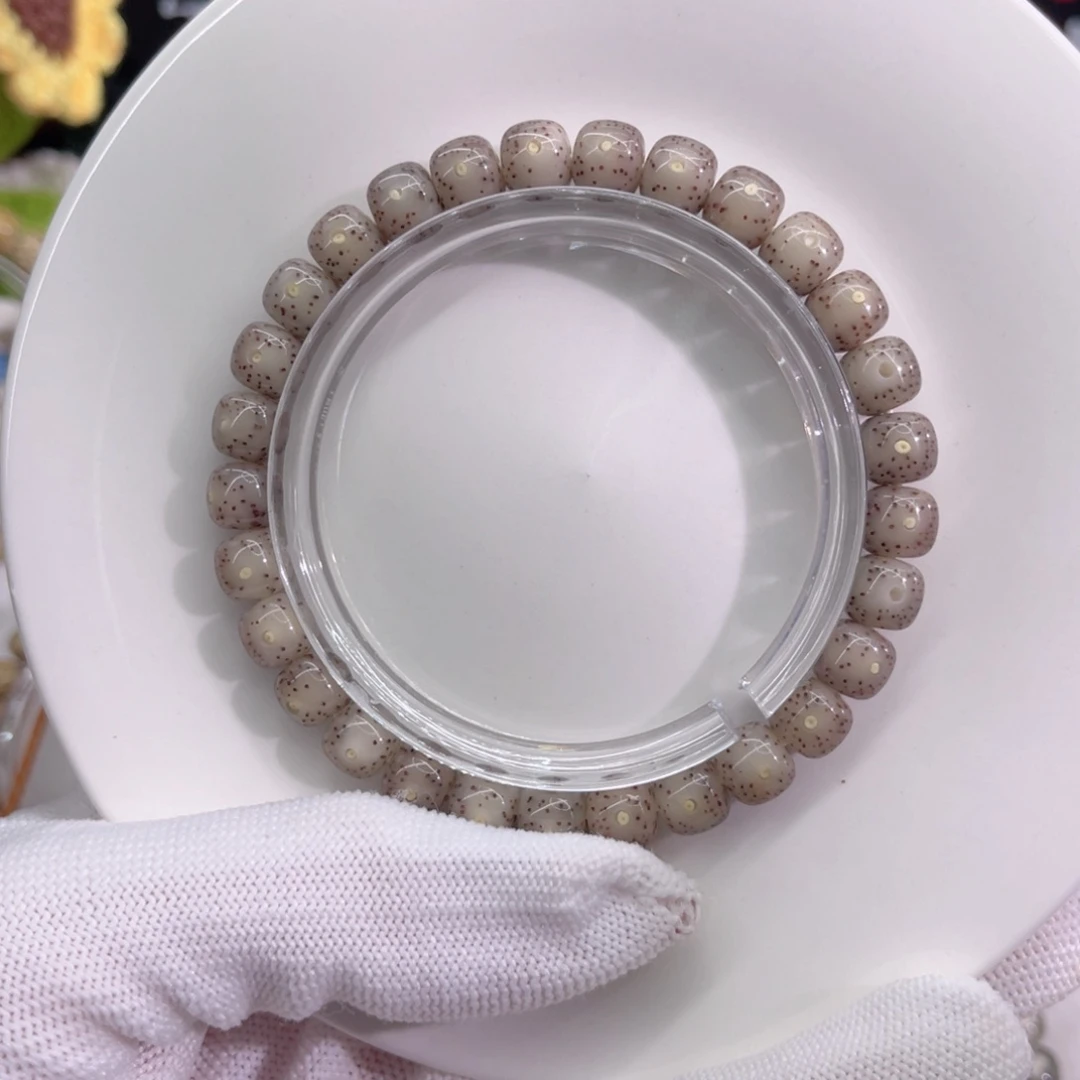 星月菩提吊坠石玉8×7正月同枝高抛冰糖玉化料