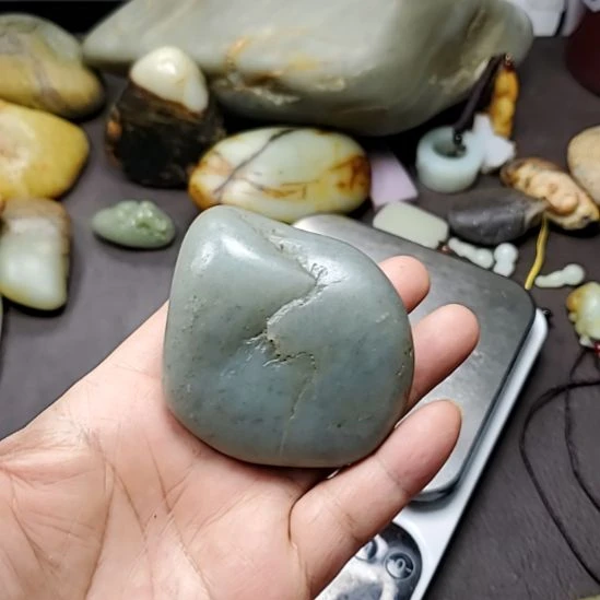 和田玉（糖玉）未镶嵌挂件