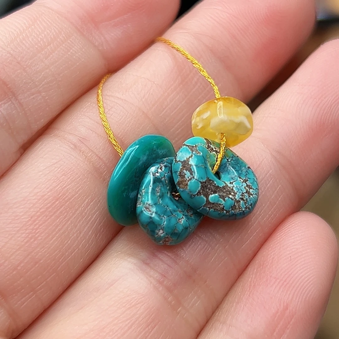 蜜蜡未镶嵌珠宝奇石