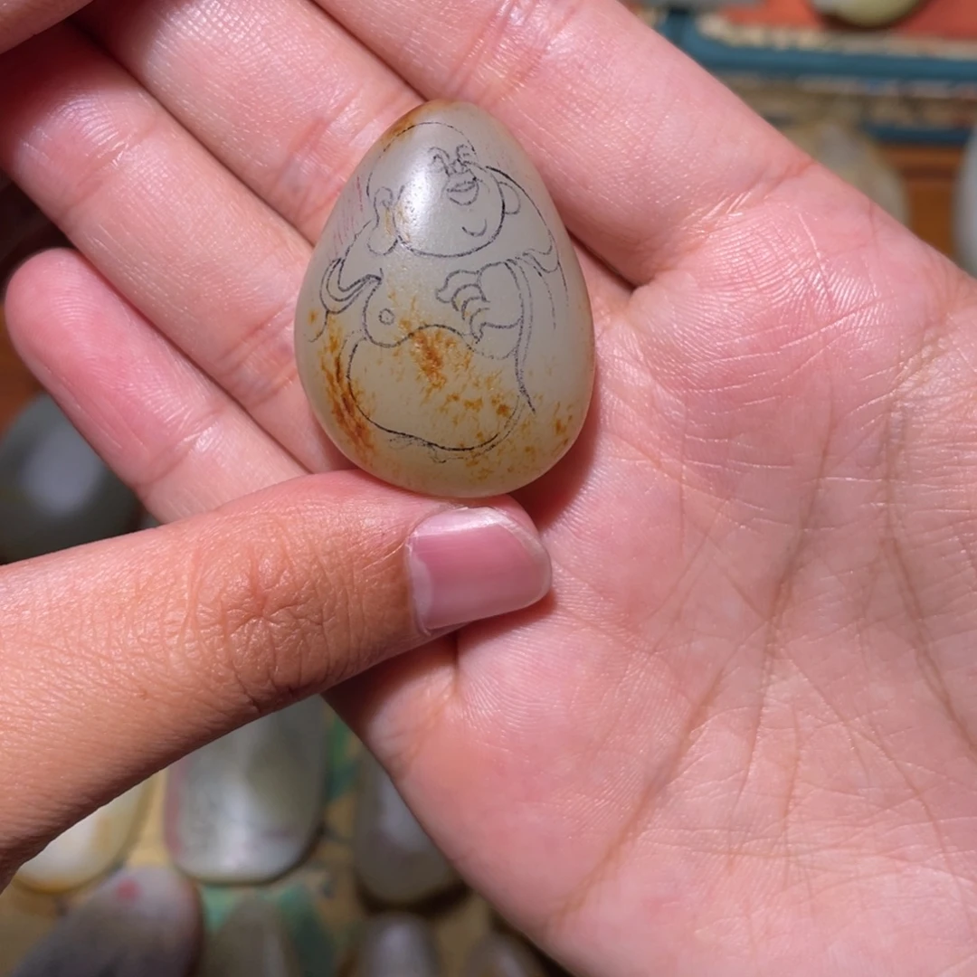 受***人定制和田玉未镶嵌吊坠