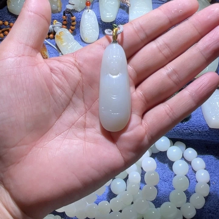 和田玉颈饰未镶嵌