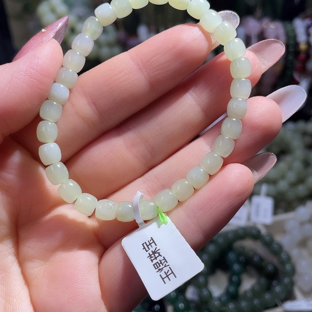 和田玉未镶嵌手串